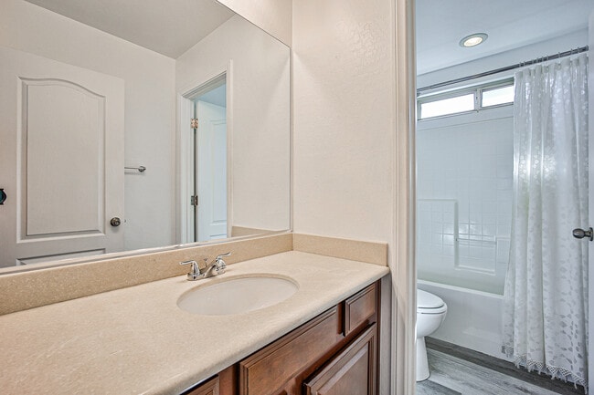 Building Photo - 6360 Beavertail Pond Ave