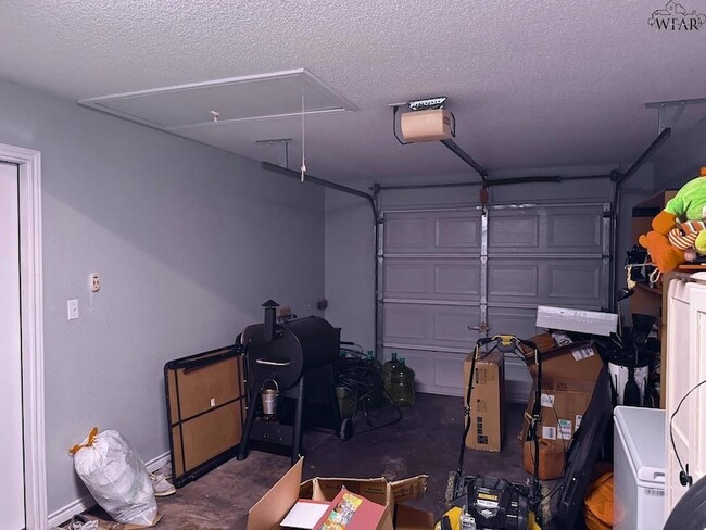 Building Photo - 5216 Brookwood Dr