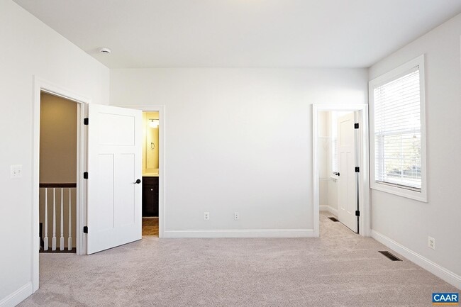 Building Photo - 2912 Templehof Ct