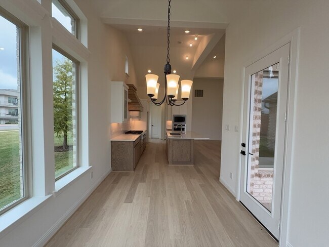 Building Photo - 2463 Bussey Dr