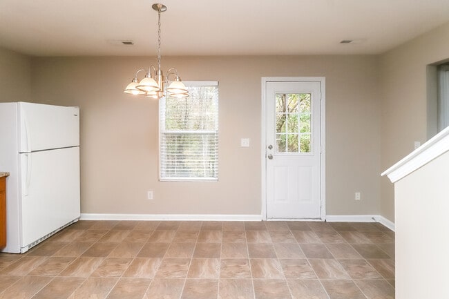 Building Photo - 1517 Brookgreen Ave