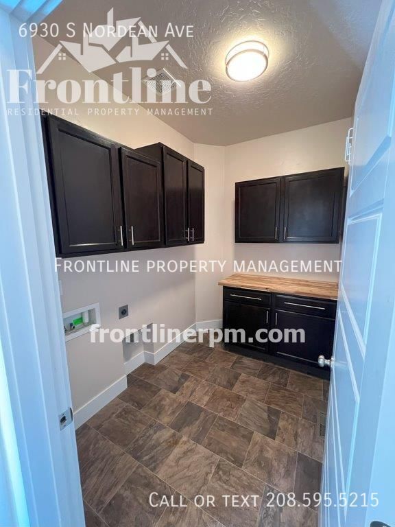 Building Photo - 6930 S Nordean Ave