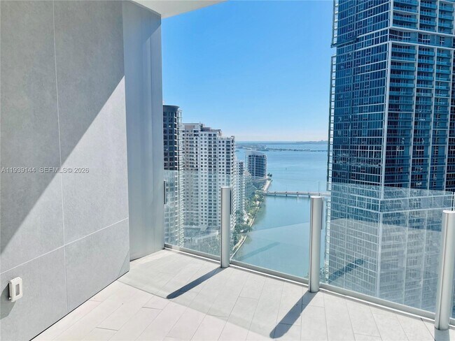 Building Photo - 300 Biscayne Blvd Way