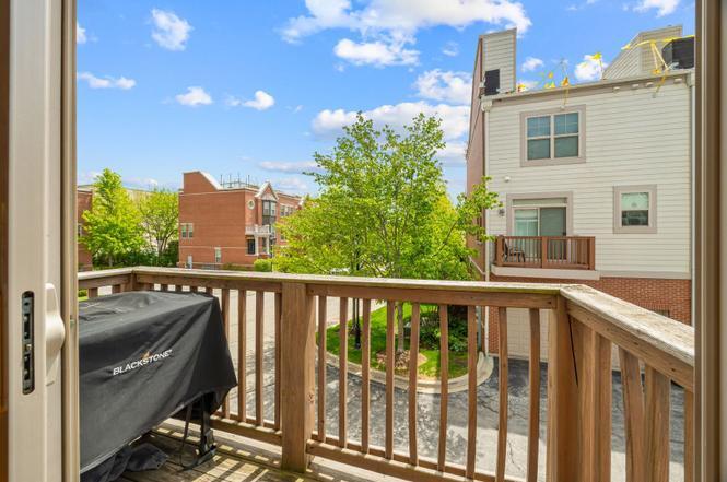 Building Photo - 302 Narragansett Ct