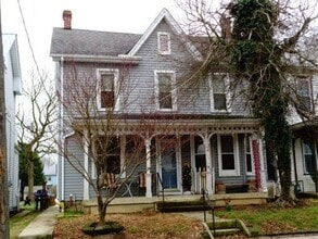 Building Photo - 326 E Orange St