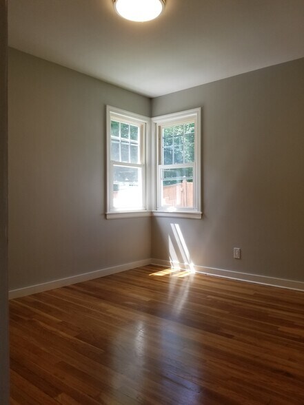 Bedroom 2 - 46 Brookway Dr