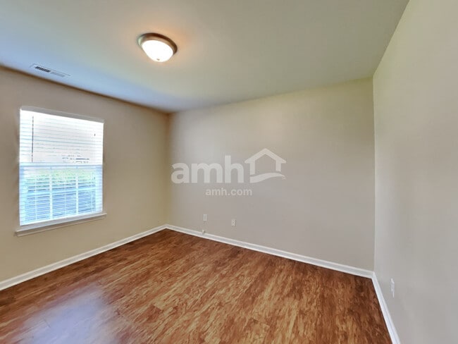 Building Photo - 6862 Babbling Brook Ln