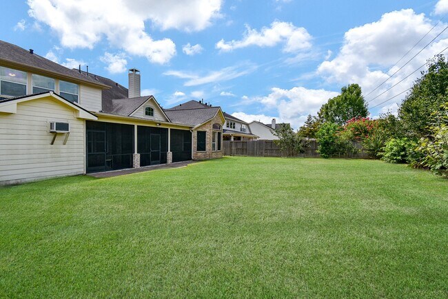 Building Photo - 28514 Hayden Park Dr