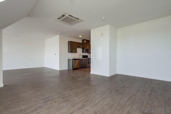 Building Photo - 1836 Columbia St