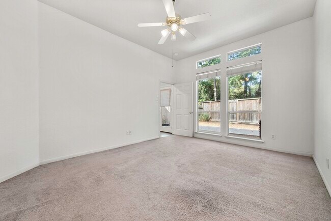 Building Photo - 99 E Greenhill Terrace Pl