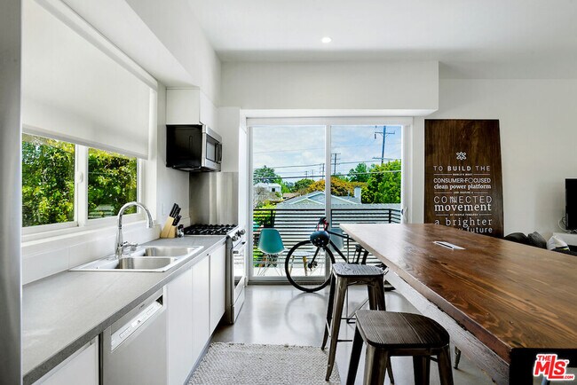 Building Photo - 2496 S Centinela Ave