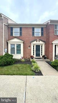 Building Photo - 15402 Manor House Terrace