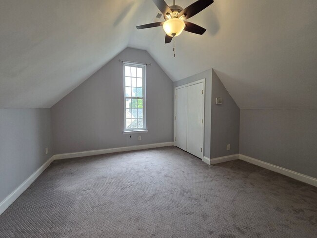 Building Photo - SUBURBAN ACRES