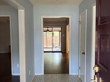 Building Photo - 9900 Andover Pl