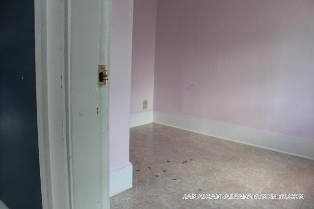 Building Photo - 36 Mozart St