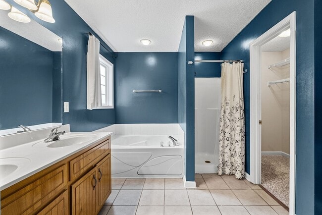 Building Photo - 3838 Aly Sheba Dr