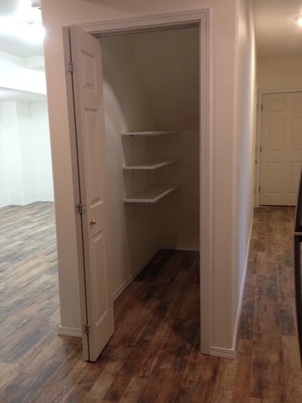 pantry - 2140 SW 35th Pl. (H)