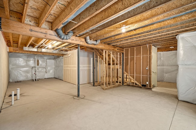 Building Photo - 226 E Chestnut St