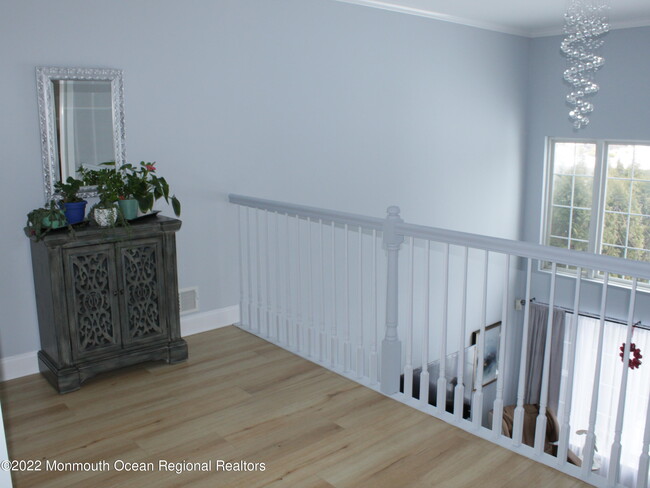 Building Photo - 5002 Trotters Way