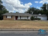 Building Photo - 2661 Oxford Ave