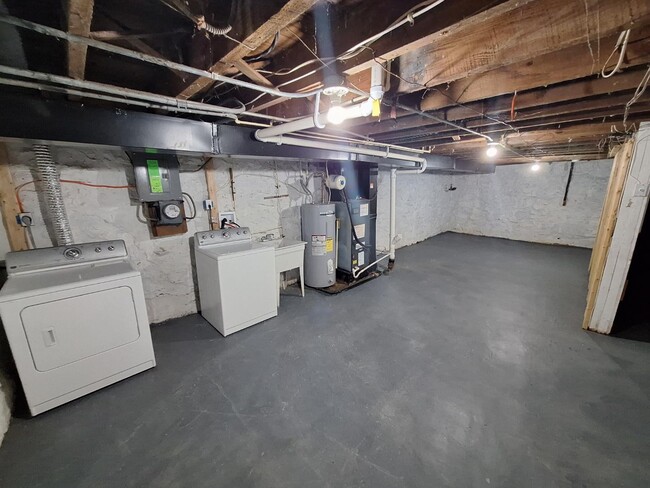 Building Photo - 4801 Beaufort Ave