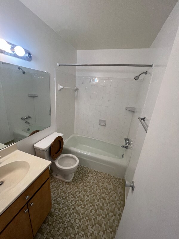 Building Photo - 19427 Brassie Pl