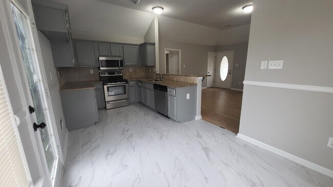 Building Photo - 6903 Gallop Dr