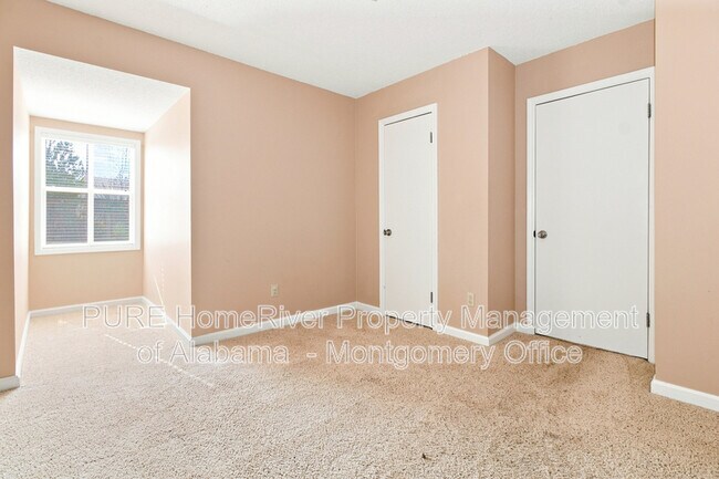 Building Photo - 2500 Bell Rd