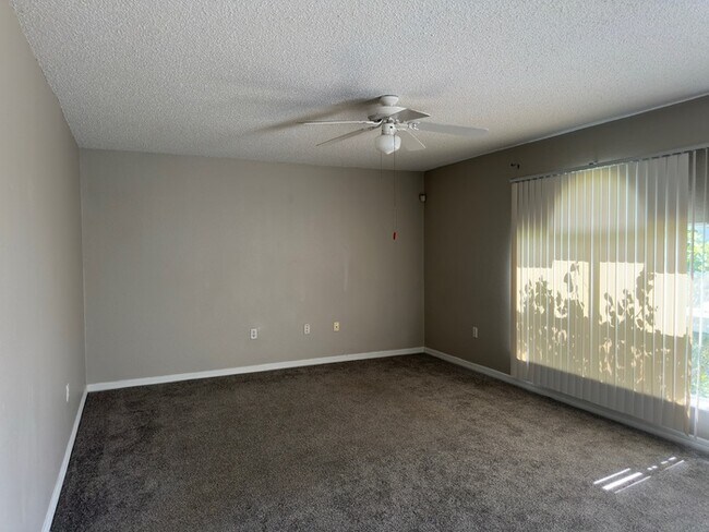 Building Photo - Two-Story Corner Lot!