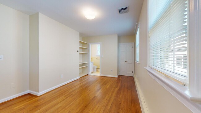 Building Photo - 4107 Aspen St