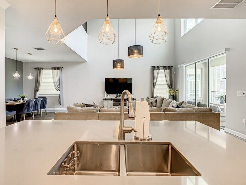 Building Photo - 8150 Cabot Cliffs Dr