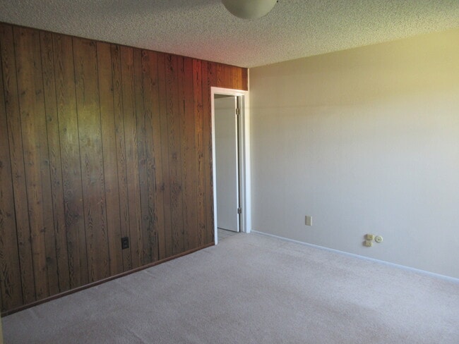 Building Photo - 71 Old Broadmoor Rd