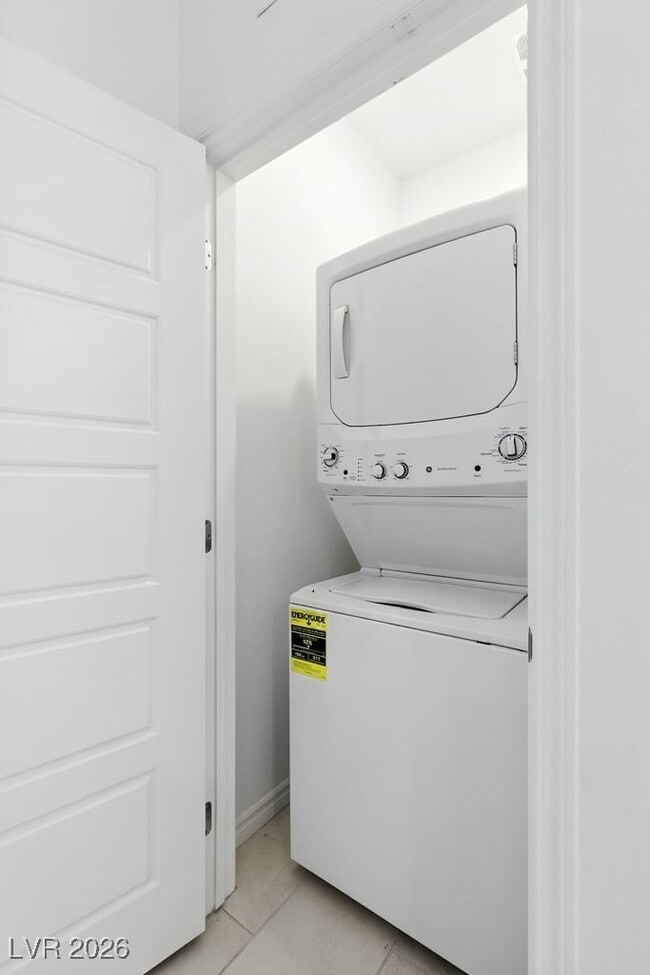 Building Photo - 3508 Liviana Gln Ave