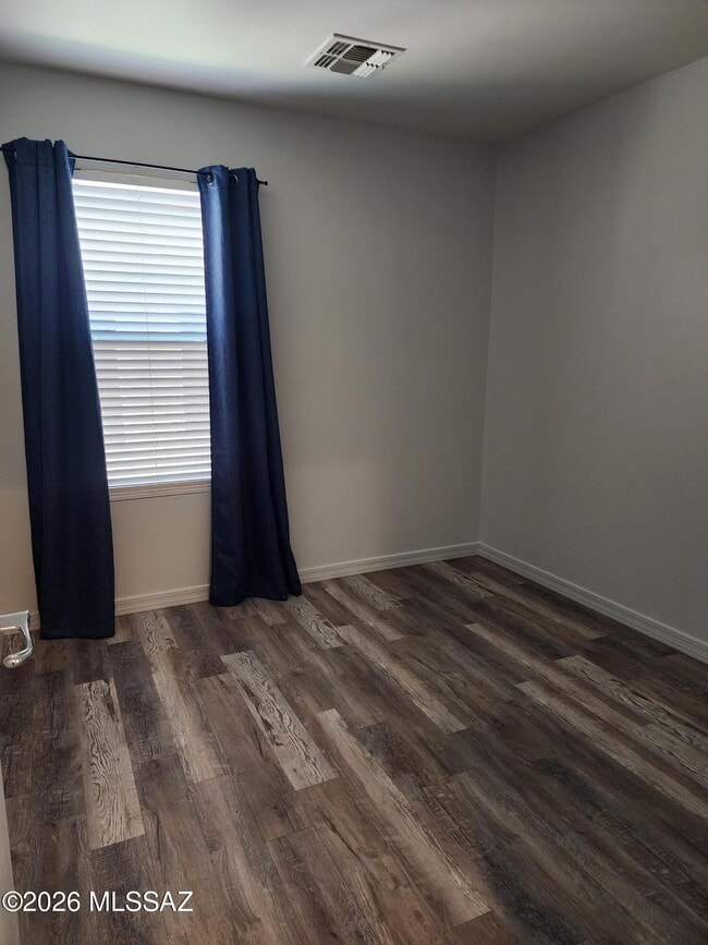 Building Photo - 7631 E Desert Overlook Dr