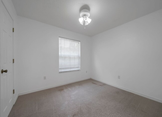 Building Photo - 109 Cabana Way
