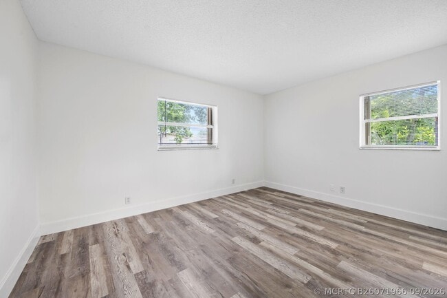 Building Photo - 6531 SW 19th St