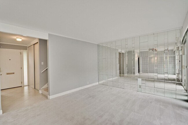 Building Photo - Welcome Home!!! Great Santa Clara Pomeroy ...