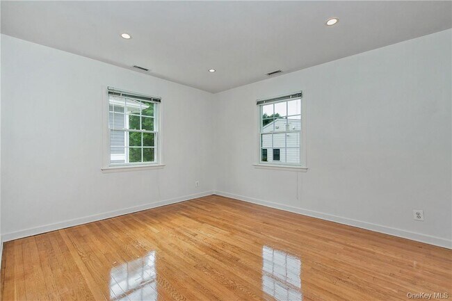 Building Photo - 74 Dearborn Ave