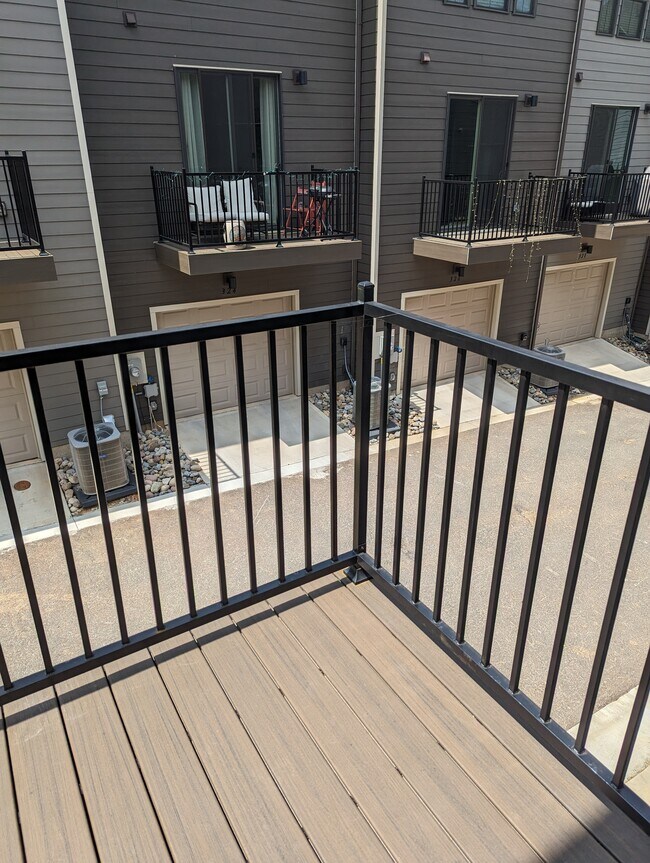 Building Photo - 1114 Gleason Way