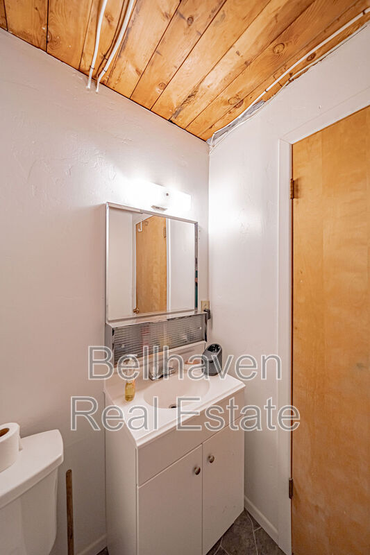 Building Photo - 618 Davidson Dr