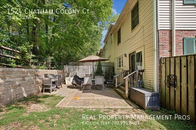 Building Photo - 1524 Chatham Colony Ct