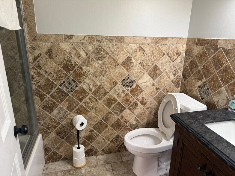 Building Photo - 4432 Renwood Dr