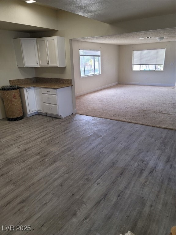 Building Photo - 664 Sky Rd