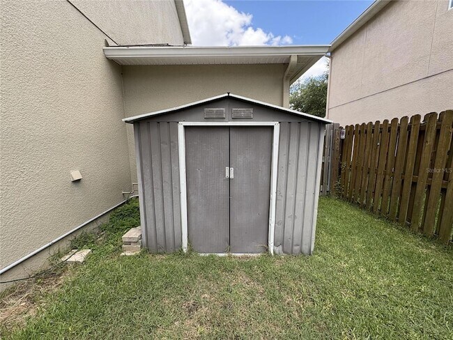 Building Photo - 5822 Tulip Flower Dr