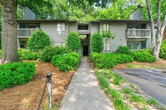 Building Photo - 1306 McClelen Way