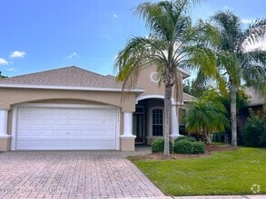Building Photo - 1215 Clubhouse Dr