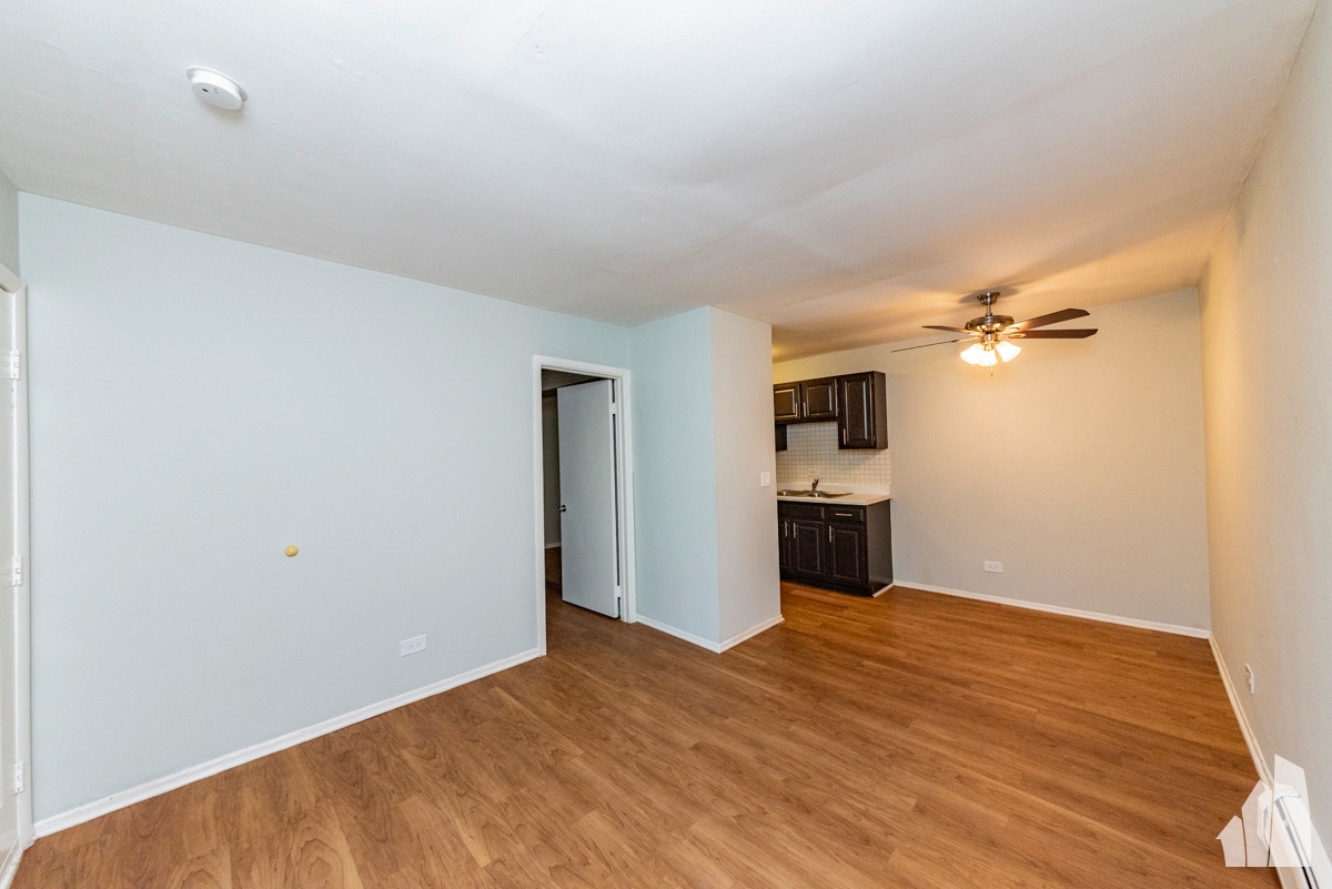 Building Photo - 4611 N Beacon St