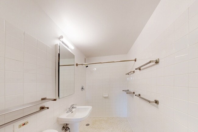 Floorplan - 1400 E. 57th Street