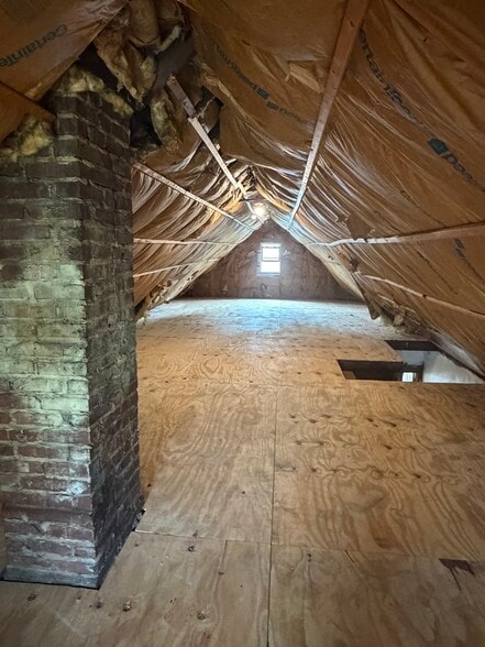Building Photo - 336 Livingston St