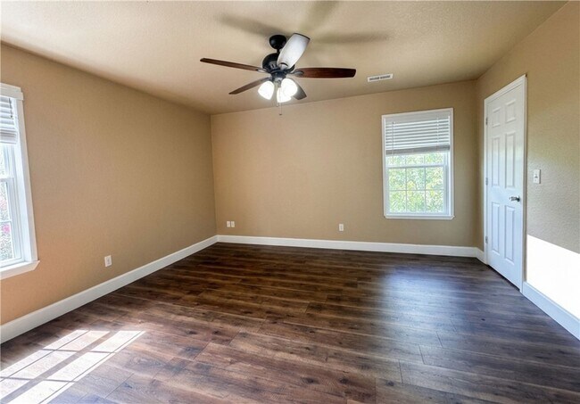 Building Photo - 1521 N Dawn Dr